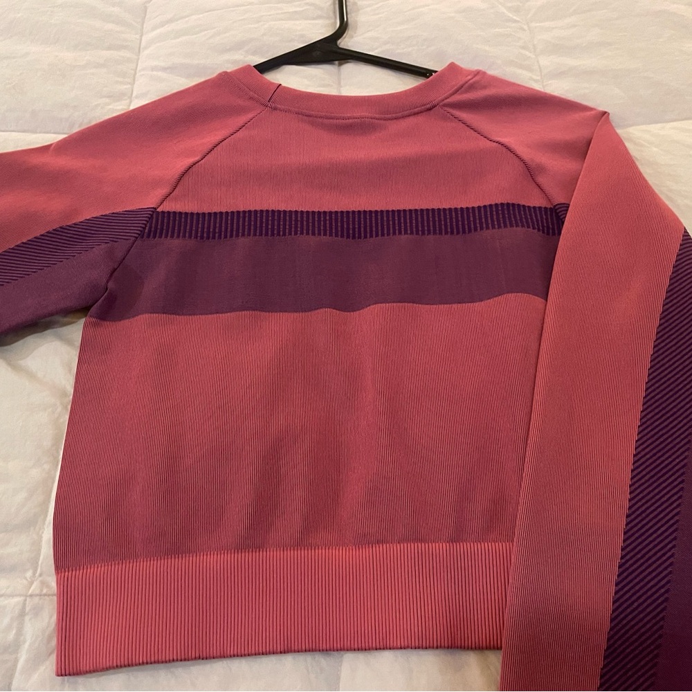 Never worn perfect condition!